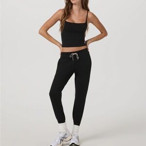 Vuori Performance Jogger BLACK - Sz M (6-8) Women’s NWT!